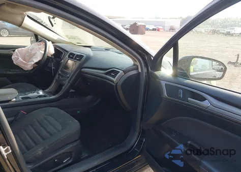 2017 Ford Fusion Se z USA, uszkodzony, nr VIN 3FA6P0H71HR341898